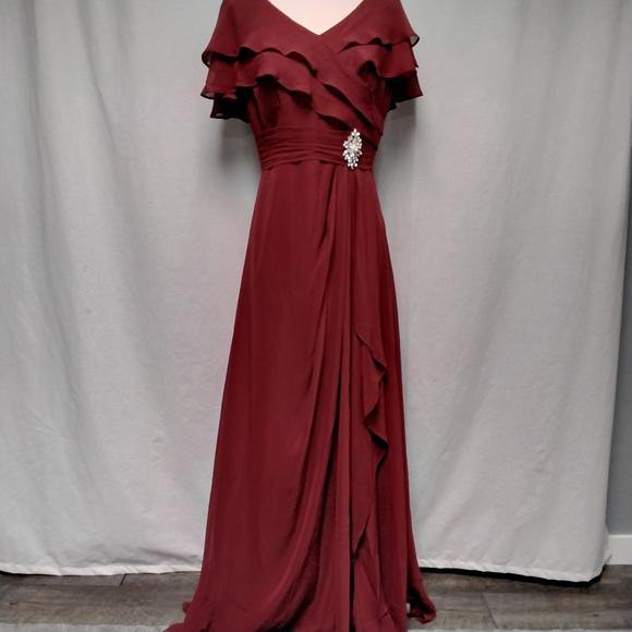 JJs House. NWT. Burgundy Full Length Chiffon Bridesmaid/Mother Bride Dress.  8. - Picture 5 of 15